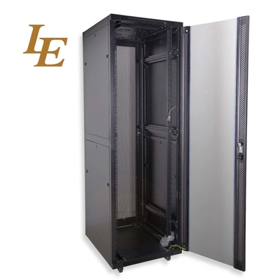 Posição do assoalho da cremalheira de Data Center da rede de Colocation