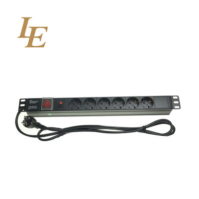 Unidade de distribuição de energia PDU de rack de 19 polegadas e 8 portas com padrão alemão e interruptor de dupla interrupção